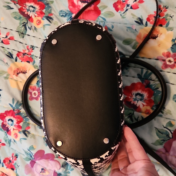 Kate Spade Houndstooth bag - Picture 6 of 7